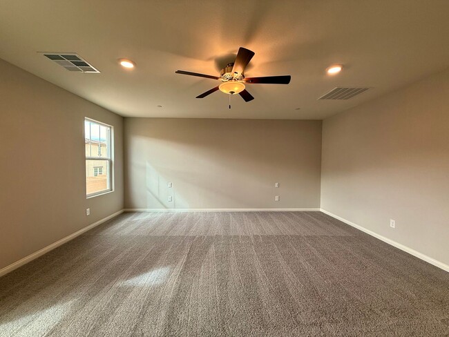 Building Photo - BRAND NEW HOME!!! IN CADENCE!! 5br 2,665Sq...