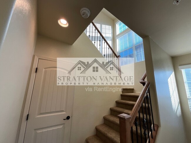 Building Photo - 4709 E Portola Valley Dr