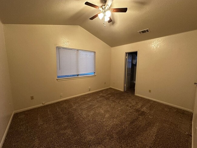 Building Photo - D.Schrager Properties3 (7213 Oak Meadow Dr)