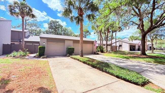 Building Photo - Beautiful 2bed/2ba Town Home in the Amazing Community of Fern Park!