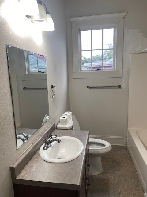 Building Photo - 124 N Galvez St