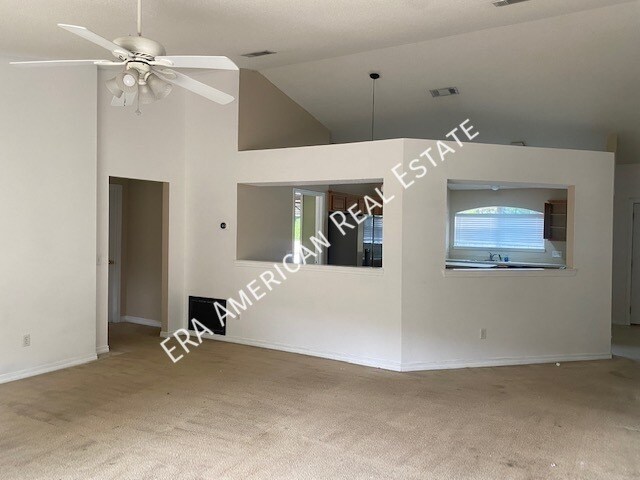 Building Photo - 1324 Jeffrine Dr