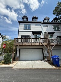 Building Photo - BRAND NEW TOWNHOMES AVALIABLE NOW