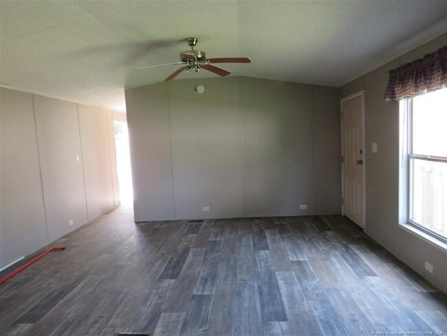 Building Photo - 1649 Britania Rd