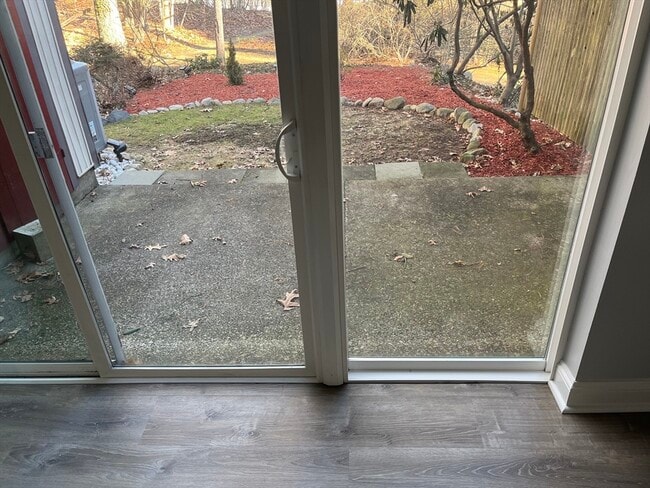 Building Photo - 37 Highwood Dr