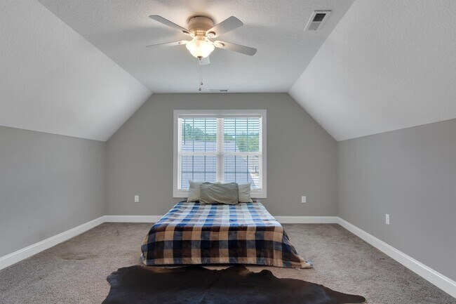 Building Photo - 307 Pettigrew Ln