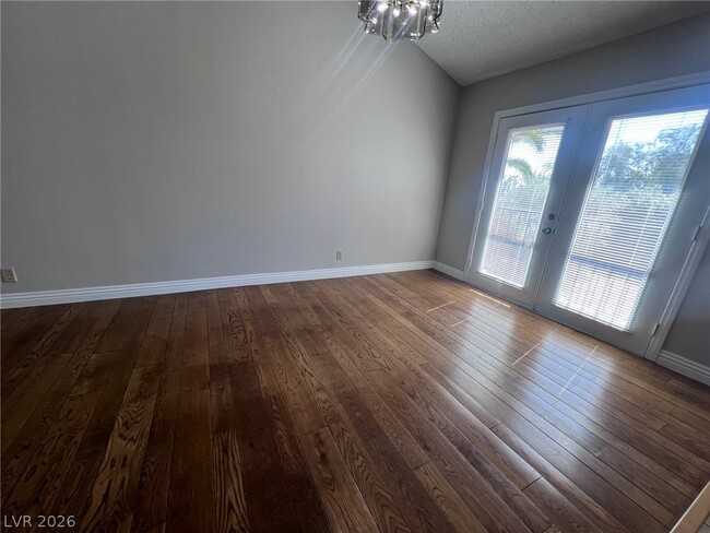 Building Photo - 3850 S Spitze Dr