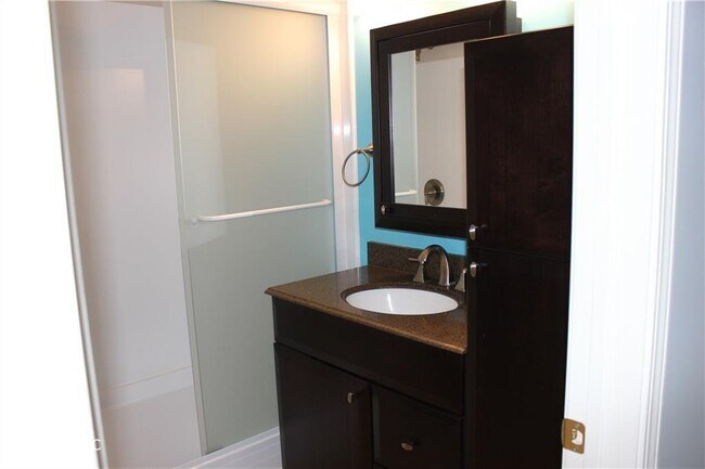 Building Photo - 12117 Royalwood Ct