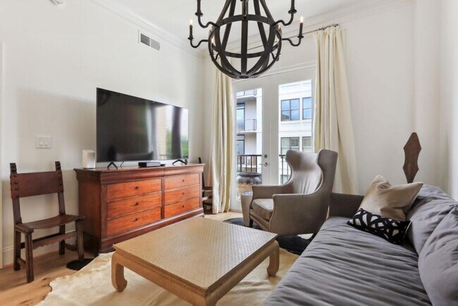 Building Photo - 2277/2255 Peachtree Rd NE