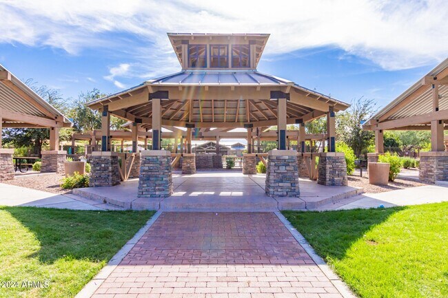 Building Photo - 4333 S Rim Ct