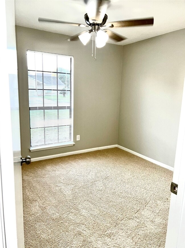 Building Photo - 3111 Timber View Dr