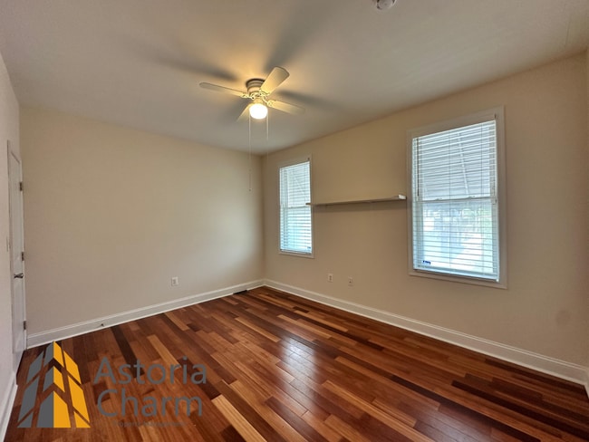 Building Photo - Live in Comfort: Spacious 3 Bedroom 2 Bath...