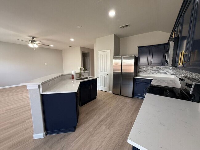 Building Photo - 1909 Morning Dove Dr