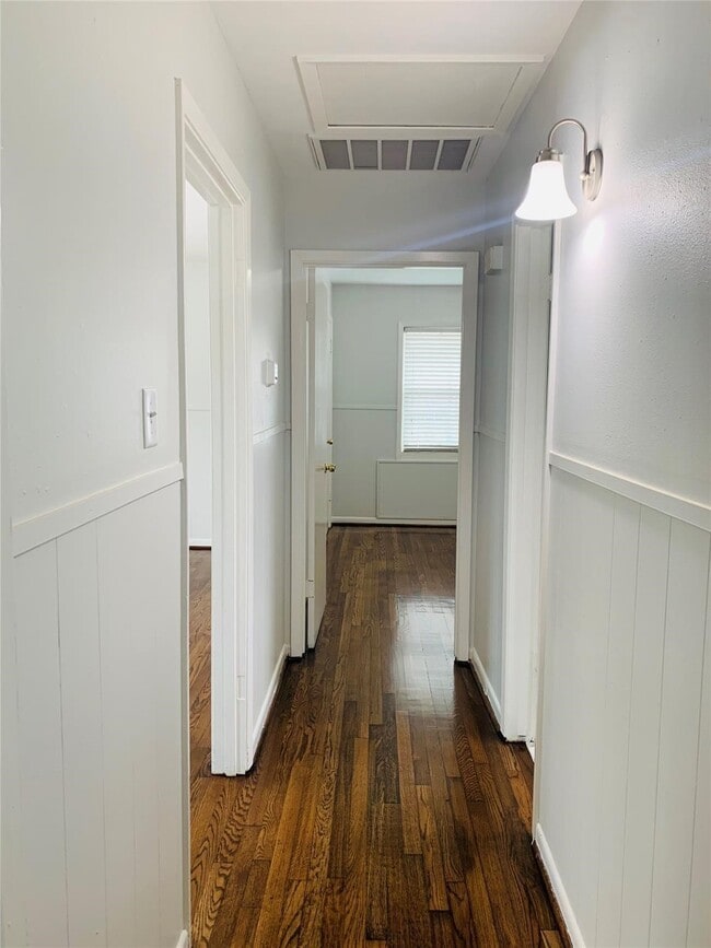 Building Photo - 2303 Blodgett St