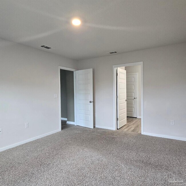 Building Photo - 4384 White Cedar Ct