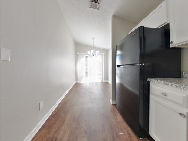 Building Photo - 3155 Boynton Dr