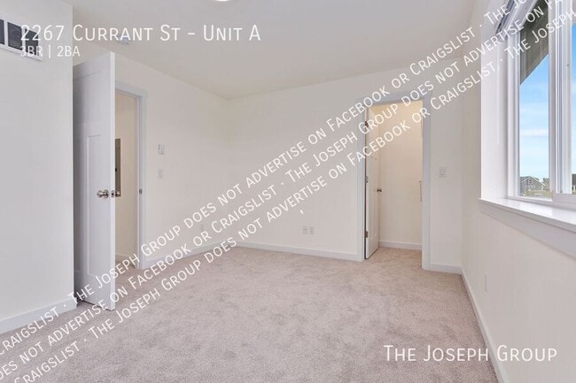 Building Photo - 2267 Currant St