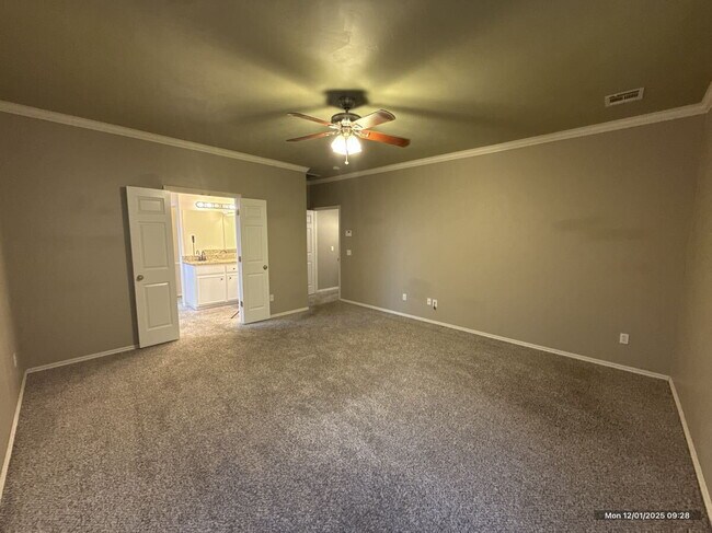 Building Photo - Stunning Home with Premium Upgrades and Modern Comforts!