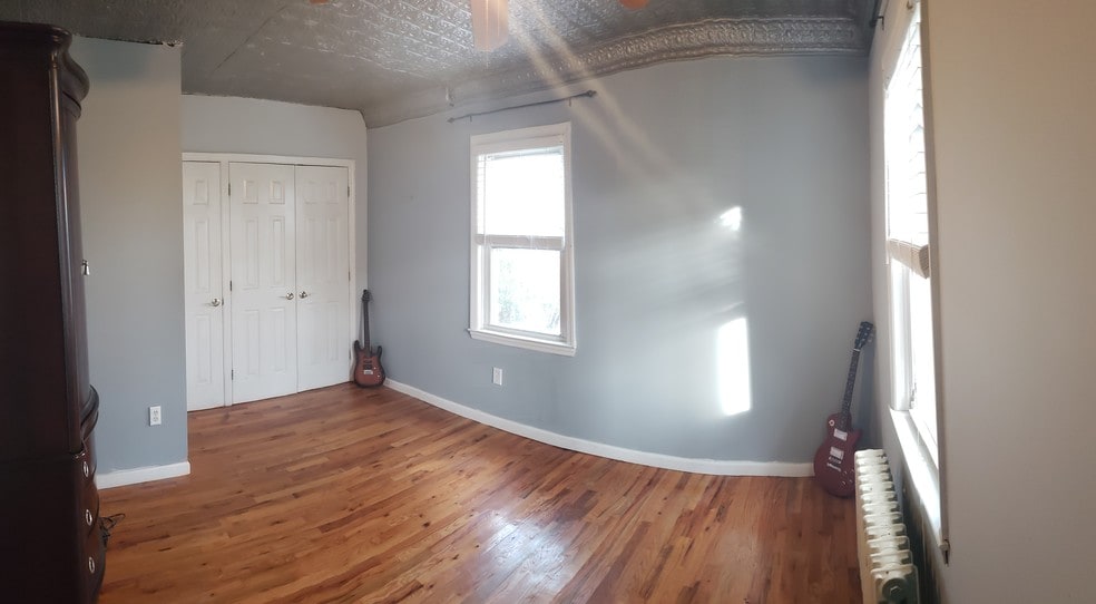 Bedroom - 35 Patiky St