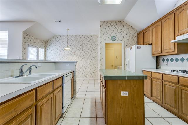 Building Photo - 4044 Binley Dr
