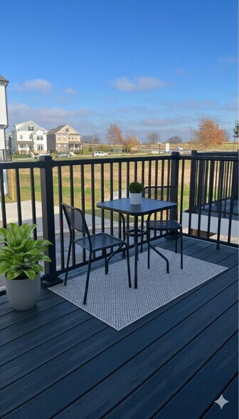 Building Photo - 344 Ensemble Way