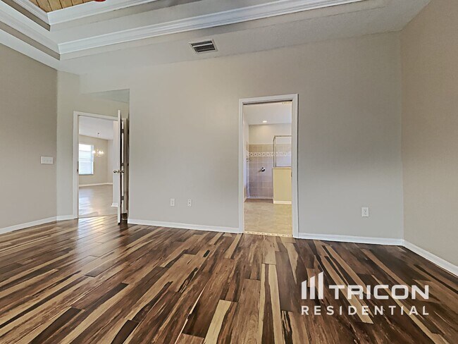 Building Photo - 15826 Cedar Elm Terrace