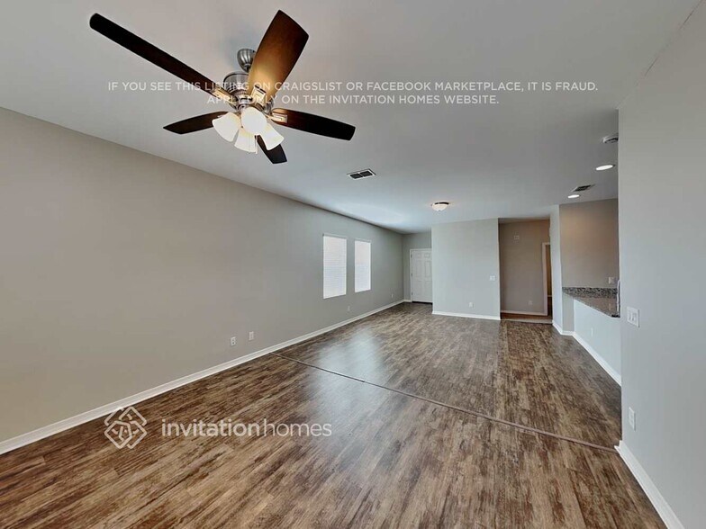 Building Photo - 36816 W Oliveto Ave