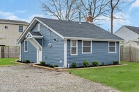 Building Photo - 4 Pine Bluff Rd