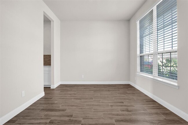 Building Photo - 6019 Marsh Lk Ct