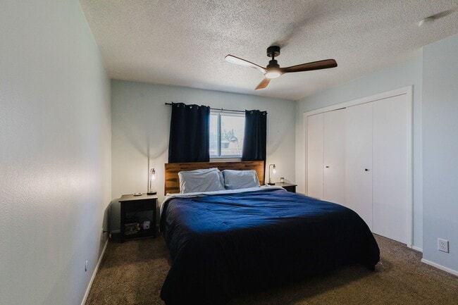 Building Photo - Adorable 3 Bedroom Home
