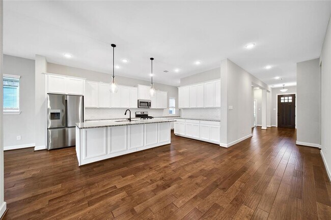Building Photo - 32193 Park Plains Dr