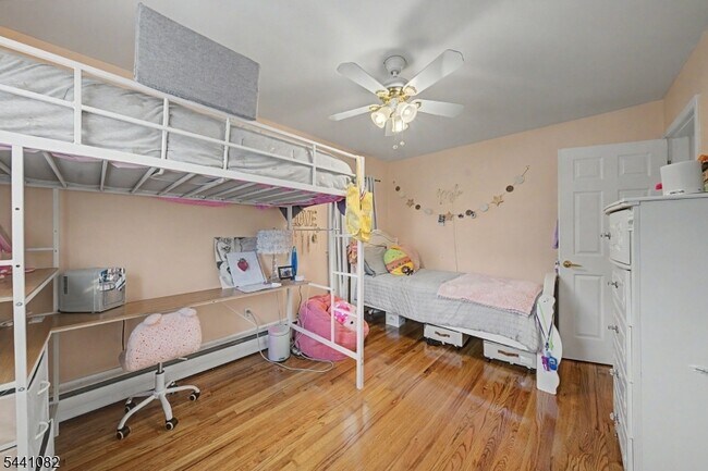 Building Photo - 23 Distler Ave