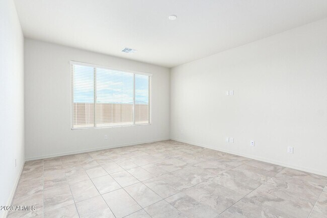 Building Photo - 8529 S 67th Dr