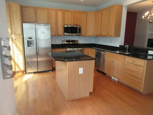 Building Photo - 469 Rolkin Rd