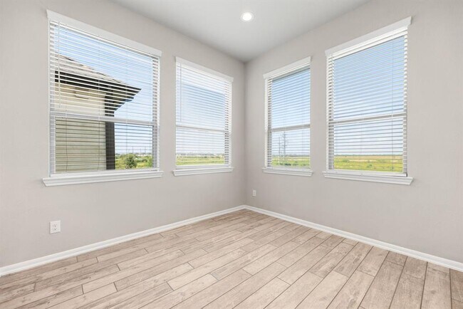 Building Photo - 5206 Pr Ter Ln