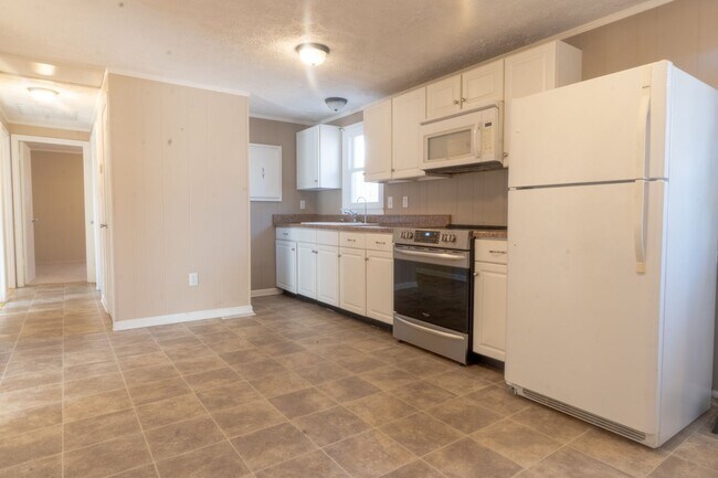 Building Photo - Charming Scottsville 3bedroom 1bath home