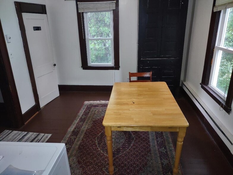 Building Photo - 33 Highland Ave