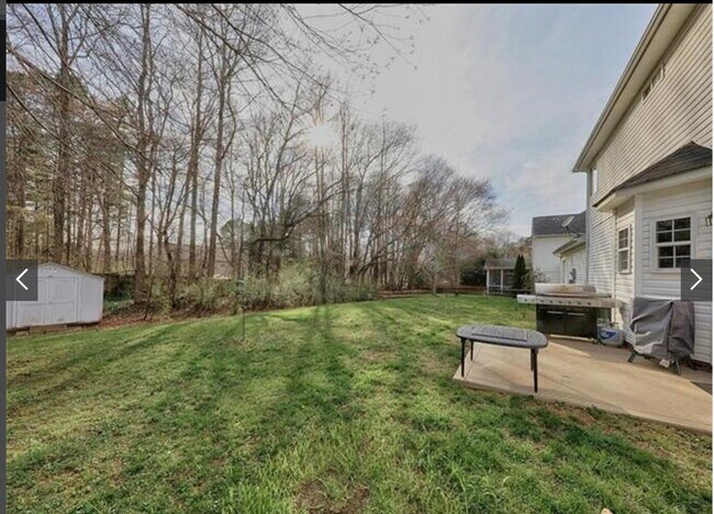 Building Photo - Huntersville, 2-Story Stone Front Traditio...