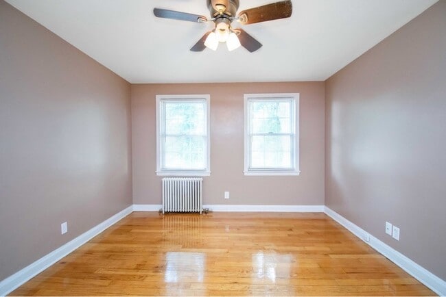 Building Photo - 1540 Memorial Ave