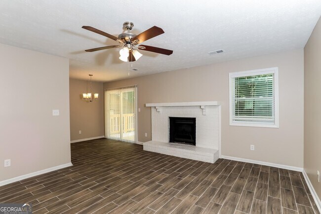 Building Photo - 9073 Woodgreen Way