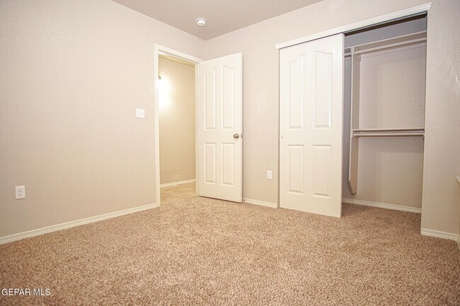 Building Photo - 10692 Canyon Sage Dr