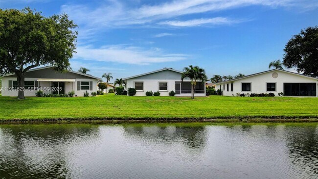 Building Photo - 3810 Rowena Cir