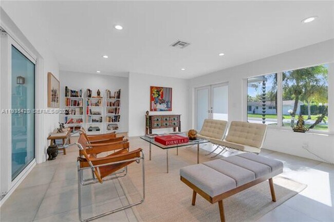 Building Photo - 7465 SW 135th St