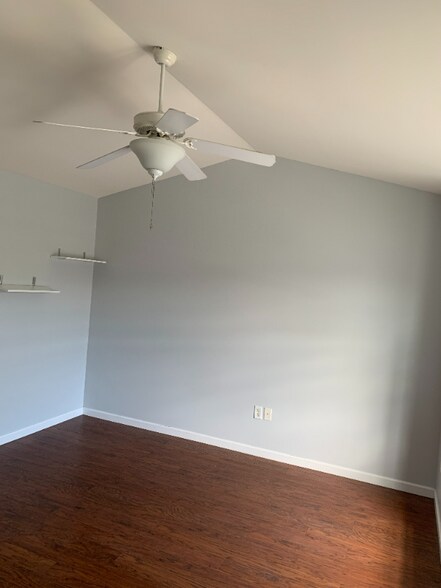Building Photo - 138 Sonata Cir