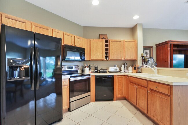 Building Photo - 8304 Mulligan Cir