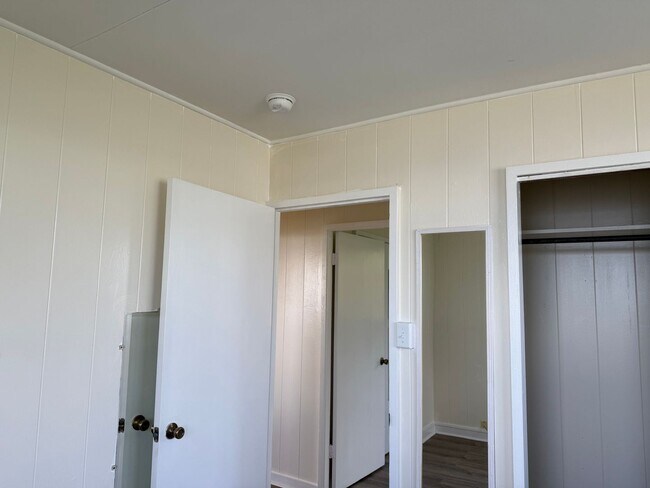 Building Photo - 3670 Hilo Pl