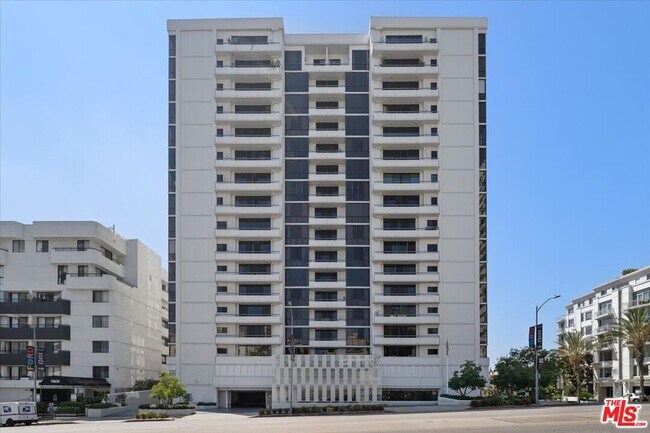 Building Photo - 10660 Wilshire Blvd