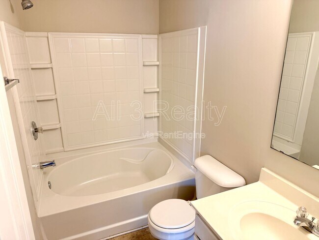 Building Photo - 837 Crestwell Cir