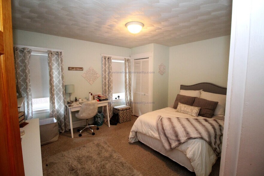 Building Photo - 504 Washington St