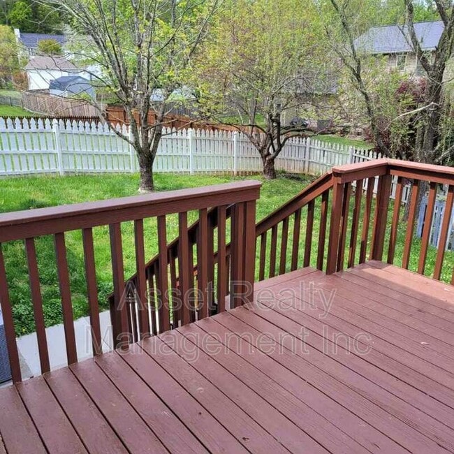 Building Photo - 8813 Quails Bend Ln